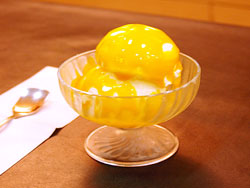 マンゴーバニラアイスクリーム